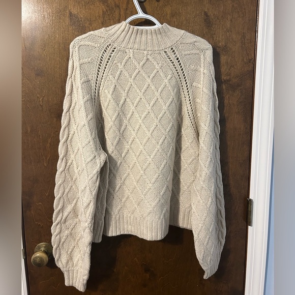 Size XXL AMERICAN EAGLE Sweater - Picture 2 of 3